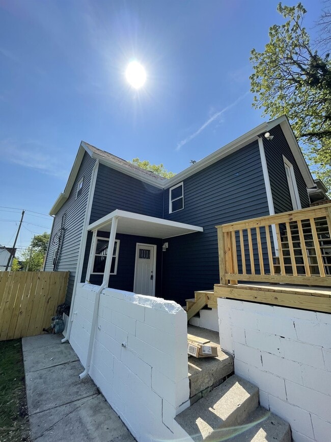 property at 956 Ellsworth Ave