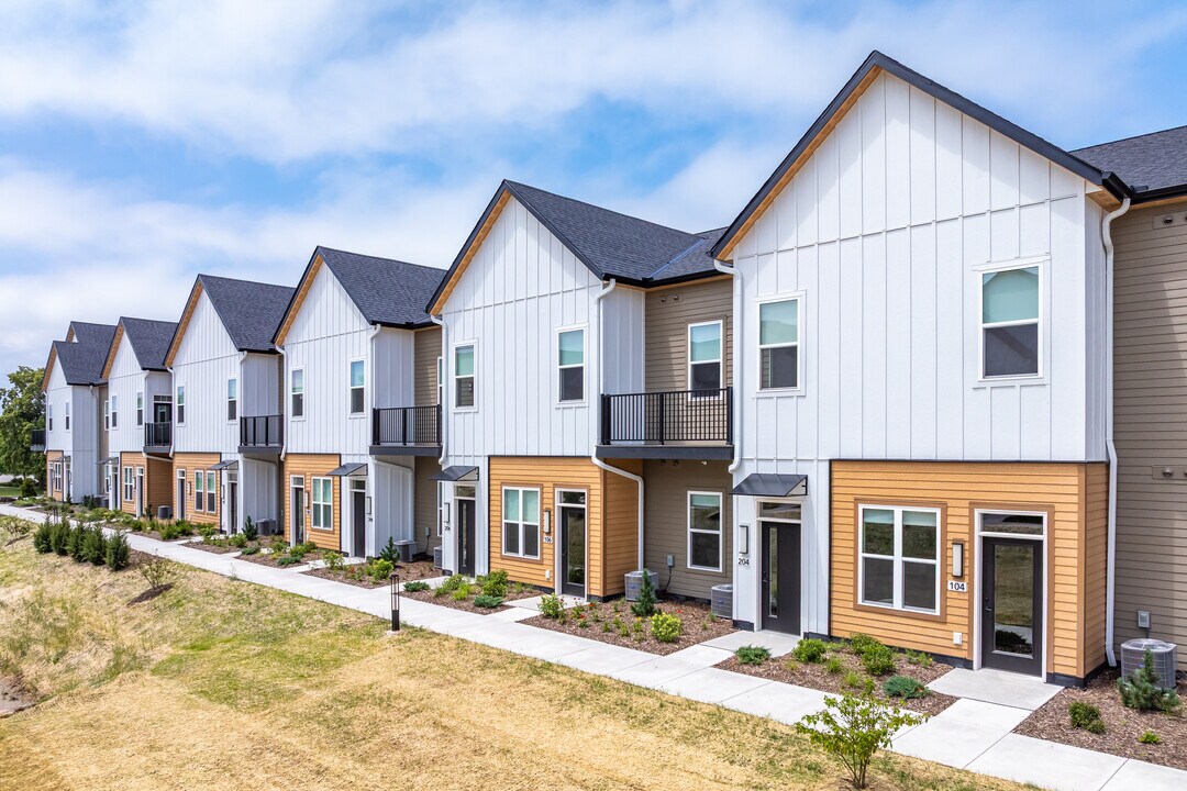 Village 43 in Brown Deer, WI - Building Photo