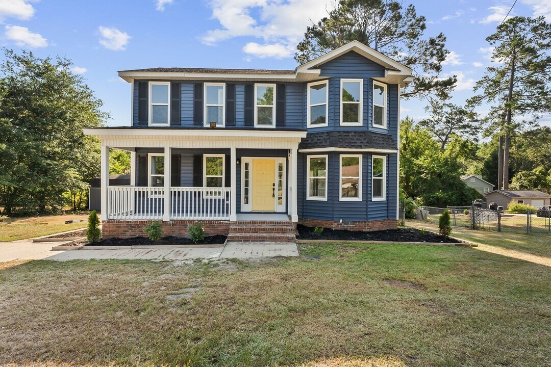 2412 Bendemeer Dr in Columbia, SC - Building Photo