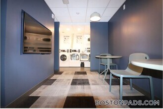 100 Hemenway St in Boston, MA - Building Photo - Building Photo