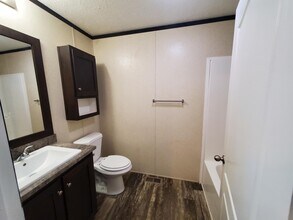 11 Sparrow Hill Dr in Orion Township, MI - Building Photo - Building Photo