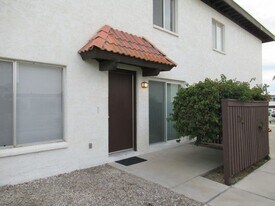 1812 Montana Vista in Lake Havasu City, AZ - Building Photo