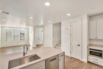 3045 E Trilby Rd in Fort Collins, CO - Building Photo - Building Photo