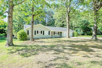 251 Mediterranean Ln in Lawrenceville, GA - Building Photo - Building Photo