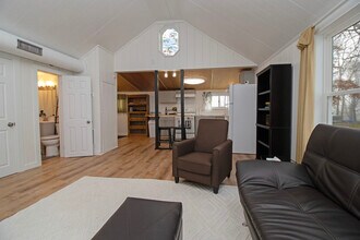4113 Donnelly Dr NW in Maple Lake, MN - Building Photo - Building Photo