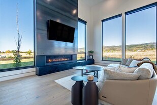 779 Lucia Ln in Victor, ID - Building Photo