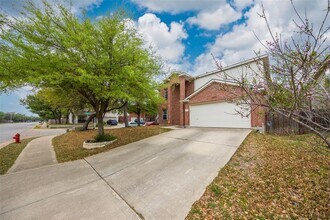 1111 Heritage Park Dr in Cedar Park, TX - Building Photo - Building Photo