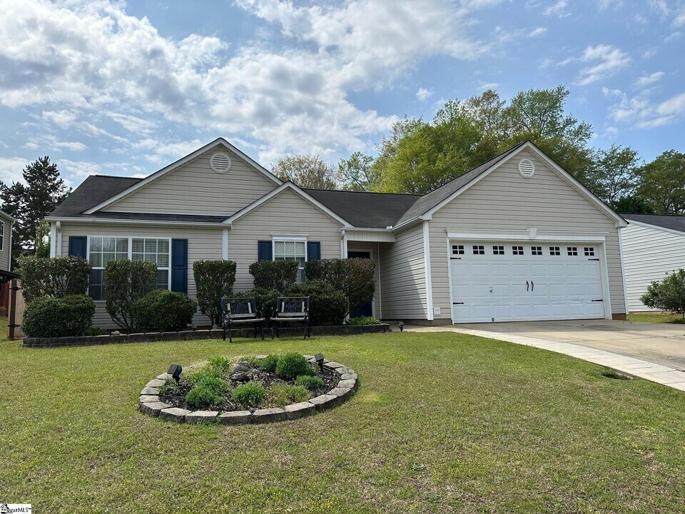 103 Reedy River Way in Greenville, SC - Building Photo