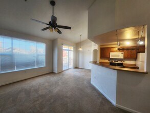 5755 N Genoa Way in Aurora, CO - Building Photo - Building Photo