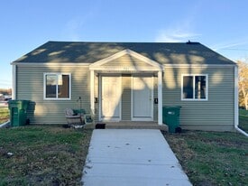 701 Hickory St in Creston, IA - Building Photo