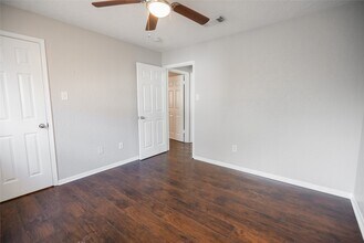 13314 Ravensway Dr in Cypress, TX - Foto de edificio - Building Photo