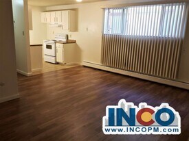 3160 W Louisiana Ave in Denver, CO - Building Photo