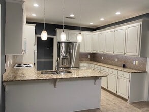 627 Hampshire Dr in Brandon, MS - Building Photo - Building Photo