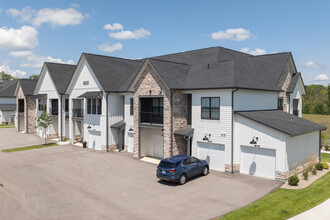 The BLVD at Wilson Crossings Luxury Apartment Homes in Wyoming, MI - Foto de edificio - Building Photo