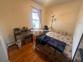 313 Elm St, Unit 2T in Cambridge, MA - Building Photo - Building Photo