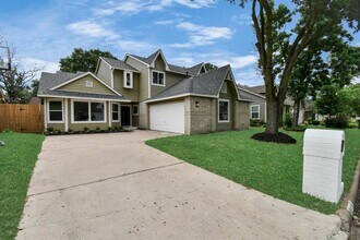 3227 Westwick Dr in Houston, TX - Building Photo - Building Photo