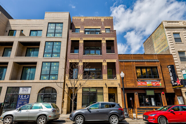 property at 1640 W Belmont Ave