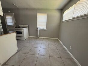 2203 Stovall Ave in Memphis, TN - Building Photo - Building Photo
