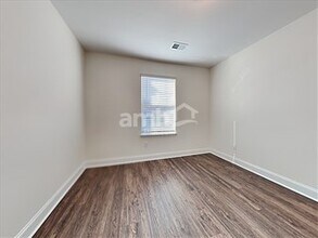 611 E Lionel Rd in Moncks Corner, SC - Building Photo - Building Photo