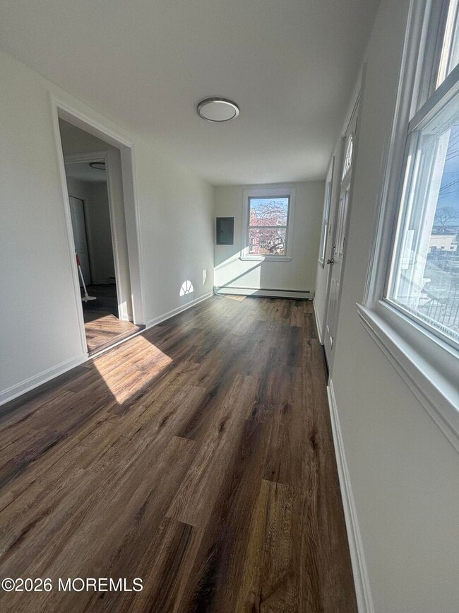 25 Oceanview Ave in Keansburg, NJ - Building Photo - Building Photo