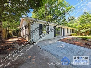 3881 Hilton Ct in Decatur, GA - Building Photo - Building Photo