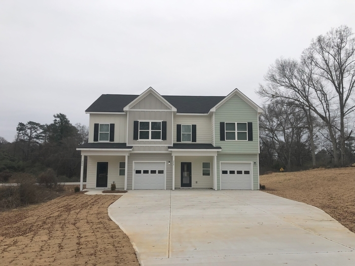 28 Bill Rutledge Rd in Winder, GA - Building Photo