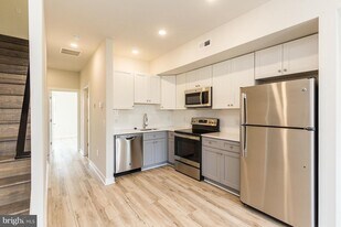 2039 N 3rd St, Unit Apt #2 in Philadelphia, PA - Building Photo