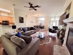 929 SW 83rd Terrace in Gainesville, FL - Building Photo - Building Photo