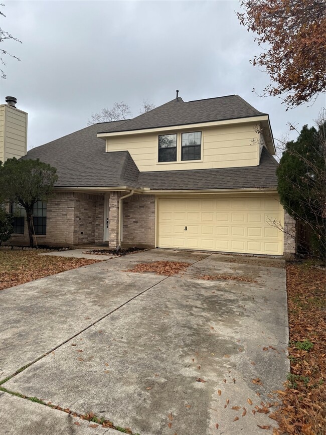 property at 2526 Knights Cir