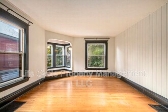 354 Richard Terrace SE in Grand Rapids, MI - Building Photo - Building Photo