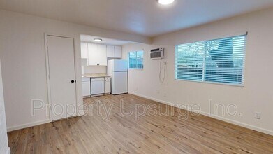 1800 Eugenia Ave in Redding, CA - Building Photo - Building Photo