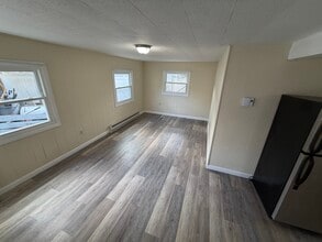35 Markham Cir, Unit A - first floor in Ayer, MA - Building Photo - Building Photo