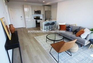 1 Newcomb St in Boston, MA - Building Photo - Building Photo
