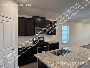 5519 Stormie Keep in San Antonio, TX - Building Photo - Building Photo