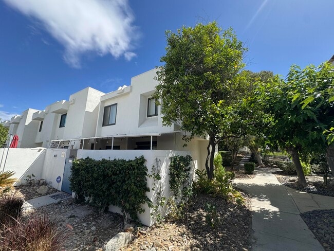 property at 48728 Desert Flower Dr
