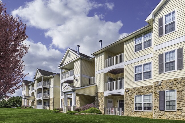 School Bell Apartments in Bear, DE - Foto de edificio - Building Photo
