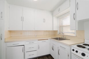 Evergreen Annex in Spokane, WA - Building Photo