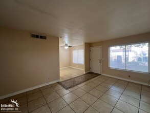 1757 E Rochelle Ave in Las Vegas, NV - Building Photo - Building Photo