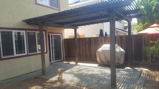 property at 5233 Country Forge Ln