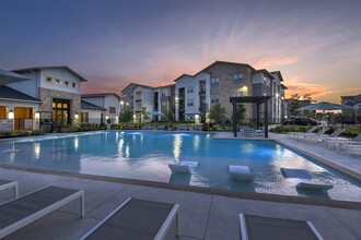 The Scott at Medio Creek in San Antonio, TX - Building Photo - Building Photo