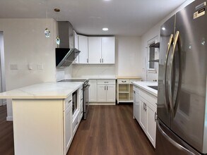 2309 N 134th St in Seattle, WA - Building Photo - Building Photo