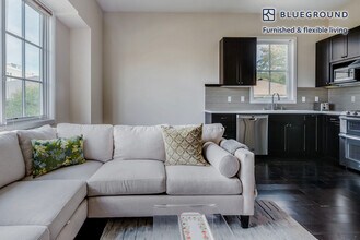 1225 Floribunda Ave in Burlingame, CA - Building Photo - Building Photo