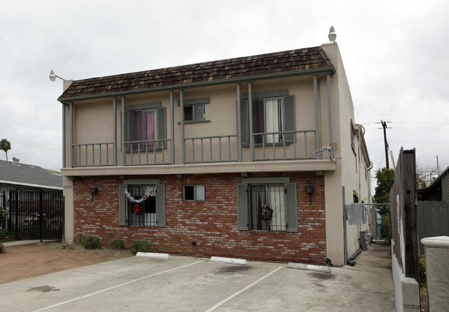 4065 Highland Ave in San Diego, CA - Foto de edificio - Building Photo