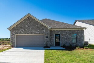 5533 Blue Jay Cir in Helena, AL - Building Photo