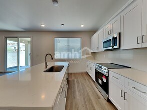 9717 W Luxton Ln in Tolleson, AZ - Building Photo - Building Photo