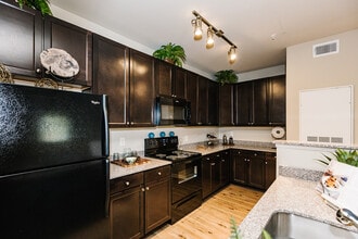 Settler's Landing in California, MD - Building Photo - Building Photo