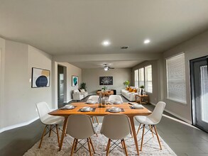 1442 Rock Dove Rd in San Antonio, TX - Building Photo - Building Photo