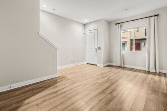 7631 University Ave in La Mesa, CA - Building Photo - Building Photo