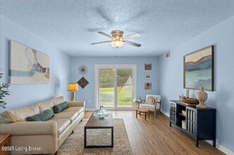 3509 Lodge Ln-Unit -APT 120 in Louisville, KY - Building Photo - Building Photo