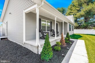 631 W Mt Vernon St, Unit 1 in Smyrna, DE - Building Photo - Building Photo